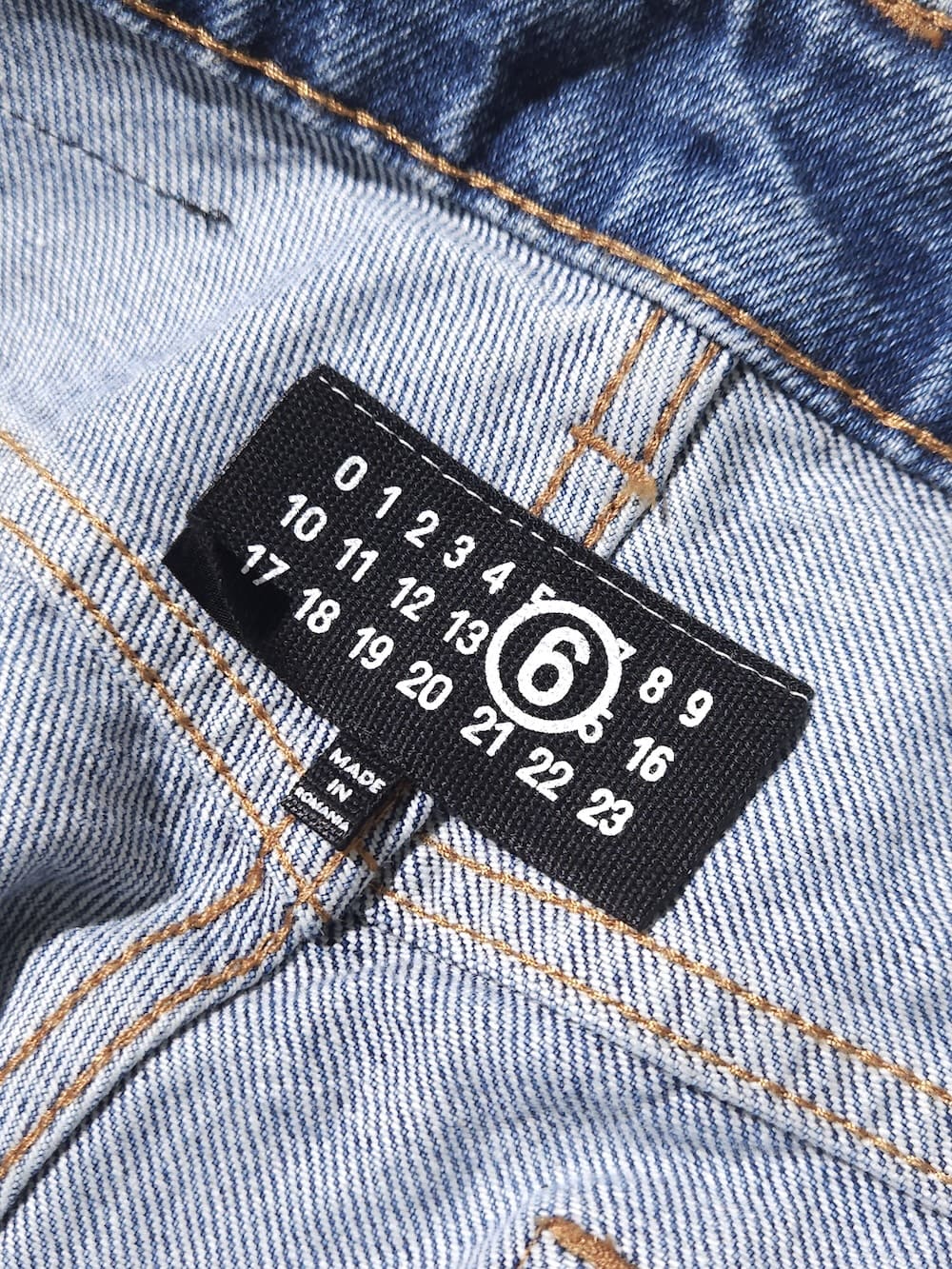 MM6 Maison Margiela(エムエムシックスメゾンマルジェラ) ストレートレッグジーンズ