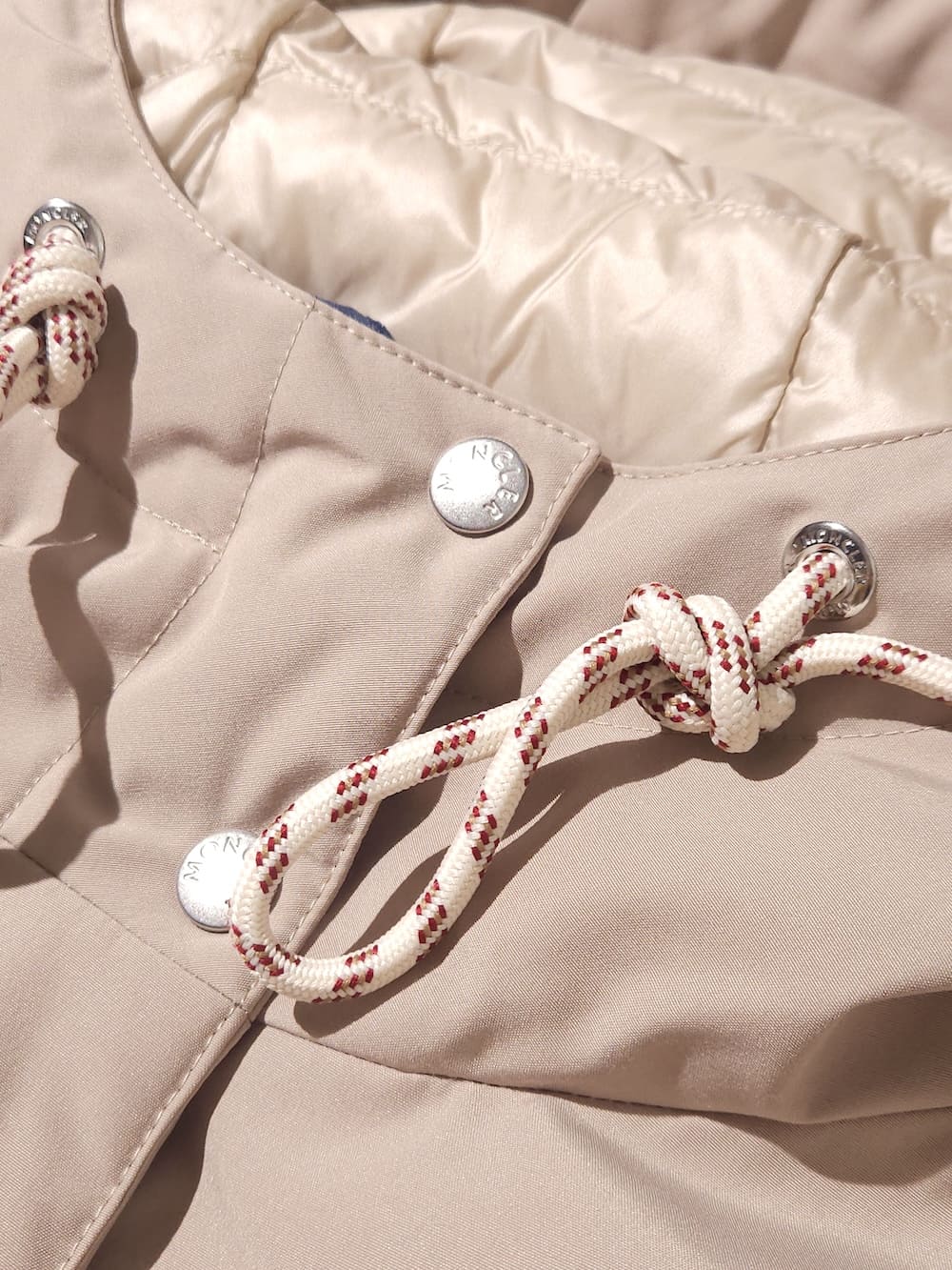 MONCLER(モンクレール) Eucalyptus ショートダウンジャケット