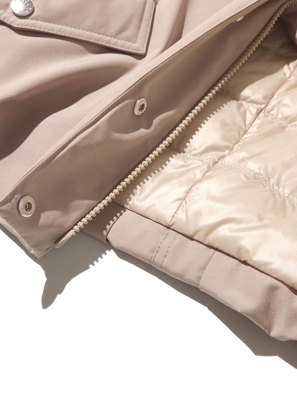 MONCLER(モンクレール) Eucalyptus ショートダウンジャケット