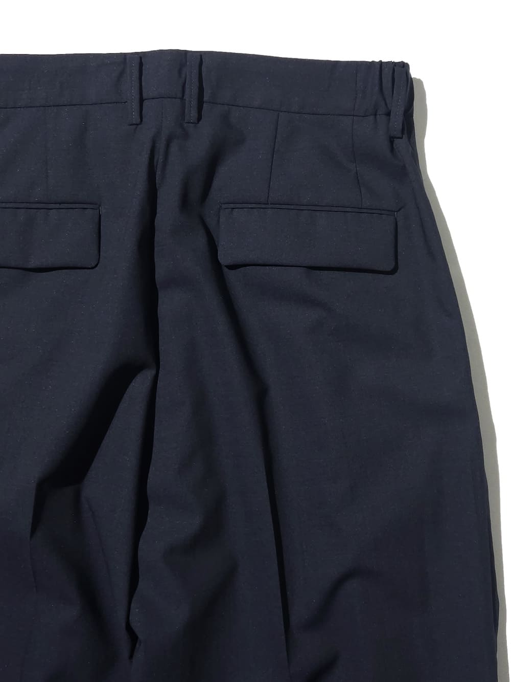 IRENISA(イレニサ) TWO TUCKS WIDE TROUSERS