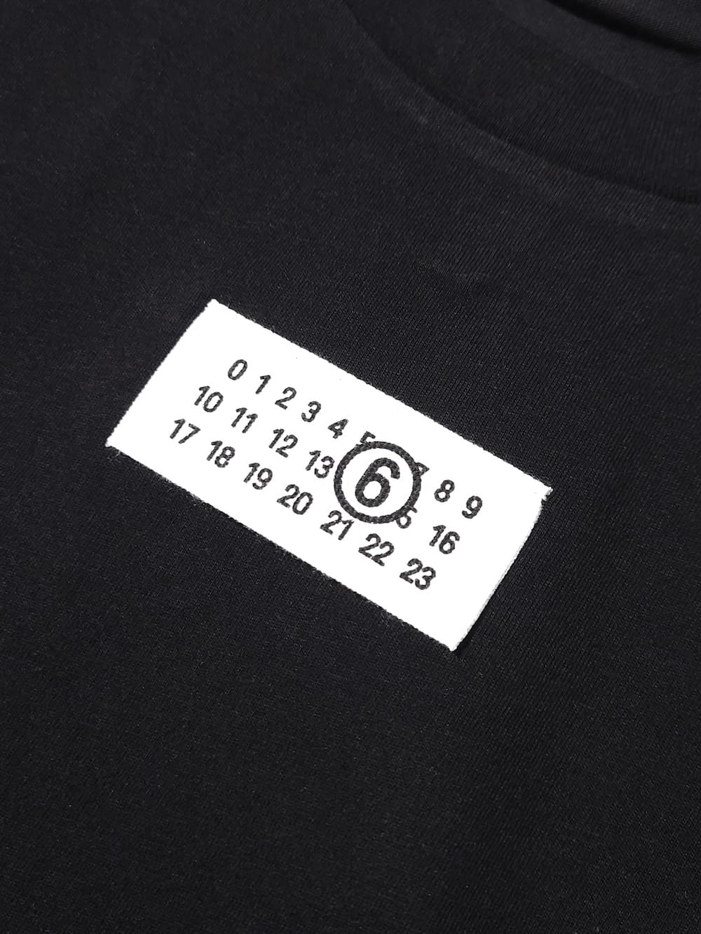 MM6 Maison Margiela(エムエムシックスメゾンマルジェラ) ニューメリック コットンTシャツ