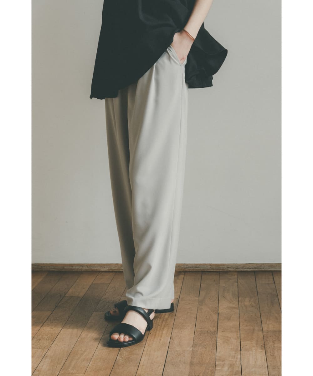 CLANE(クラネ) BASIC TUCK PANTS