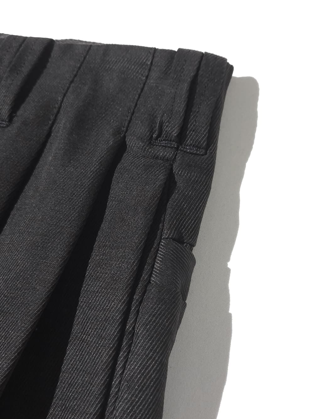 YOKE(ヨーク) Linen Silk Kersey 3pleated Tapered Trousers