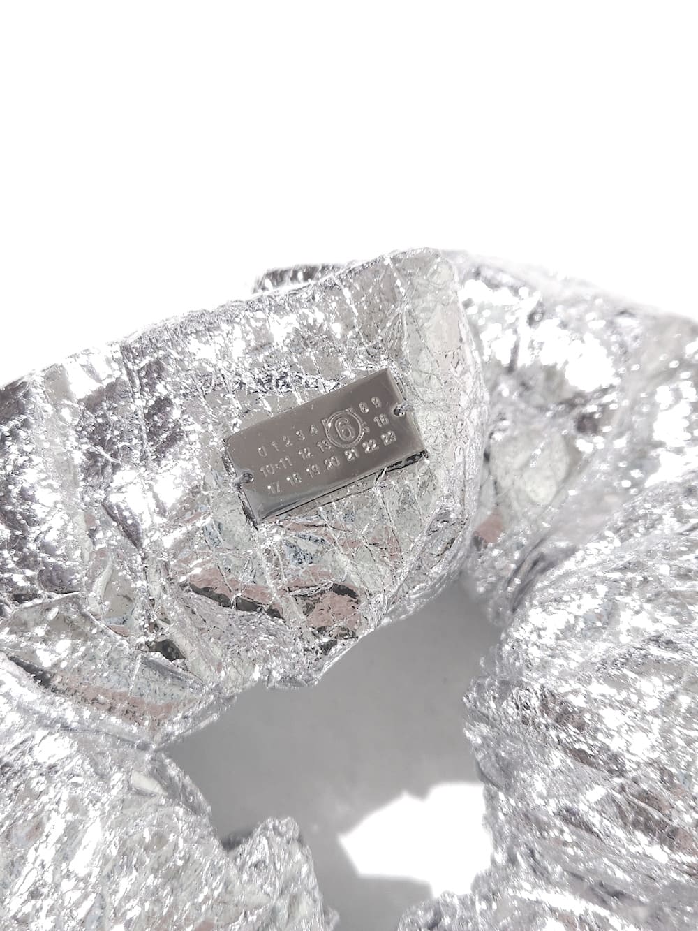 MM6 Maison Margiela(エムエムシックスメゾンマルジェラ) シルバーフォイル ヘアタイ