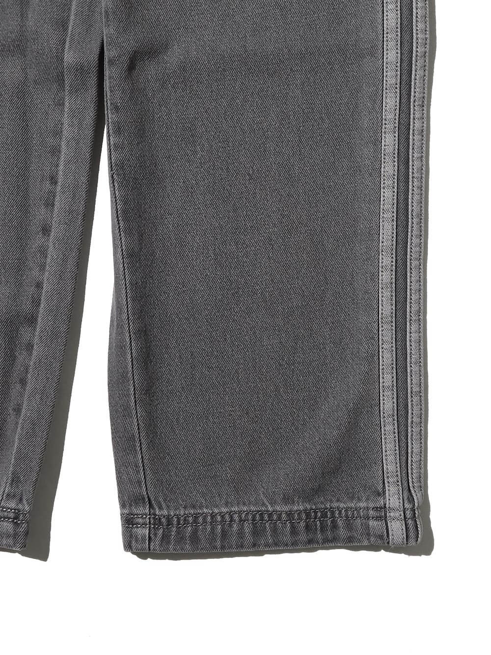 adidas Originals(アディダスオリジナルス) アディカラー ルーズ トラックパンツ デニム ストーン