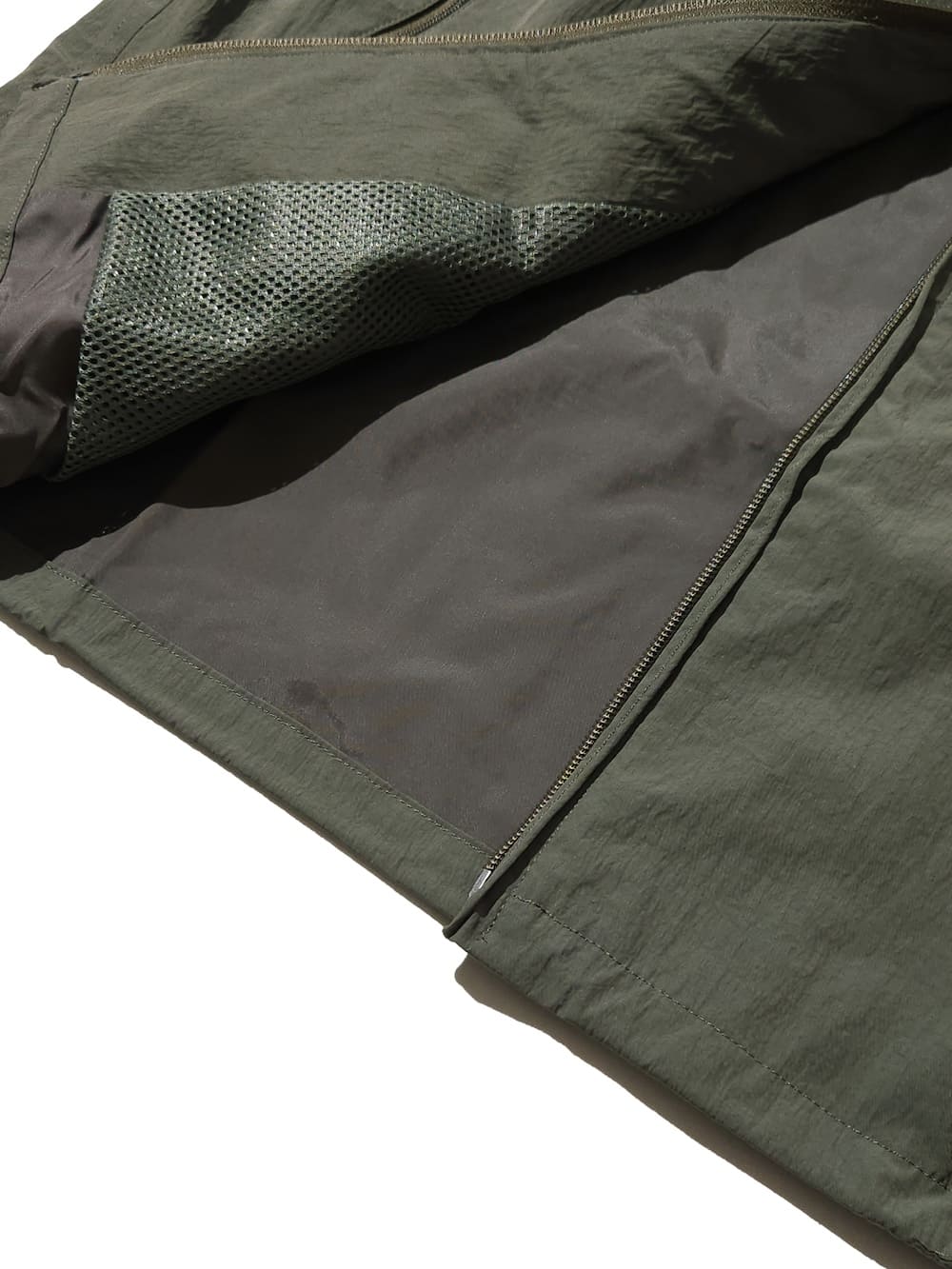 【SALE】is-ness(イズネス) LIGHT SHELL VEST