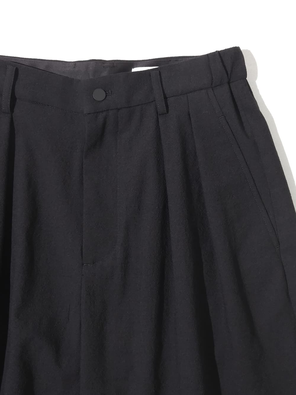 IRENISA(イレニサ) TWO TUCKS WIDE SHORTS - COLDBECK ONLINE（コール