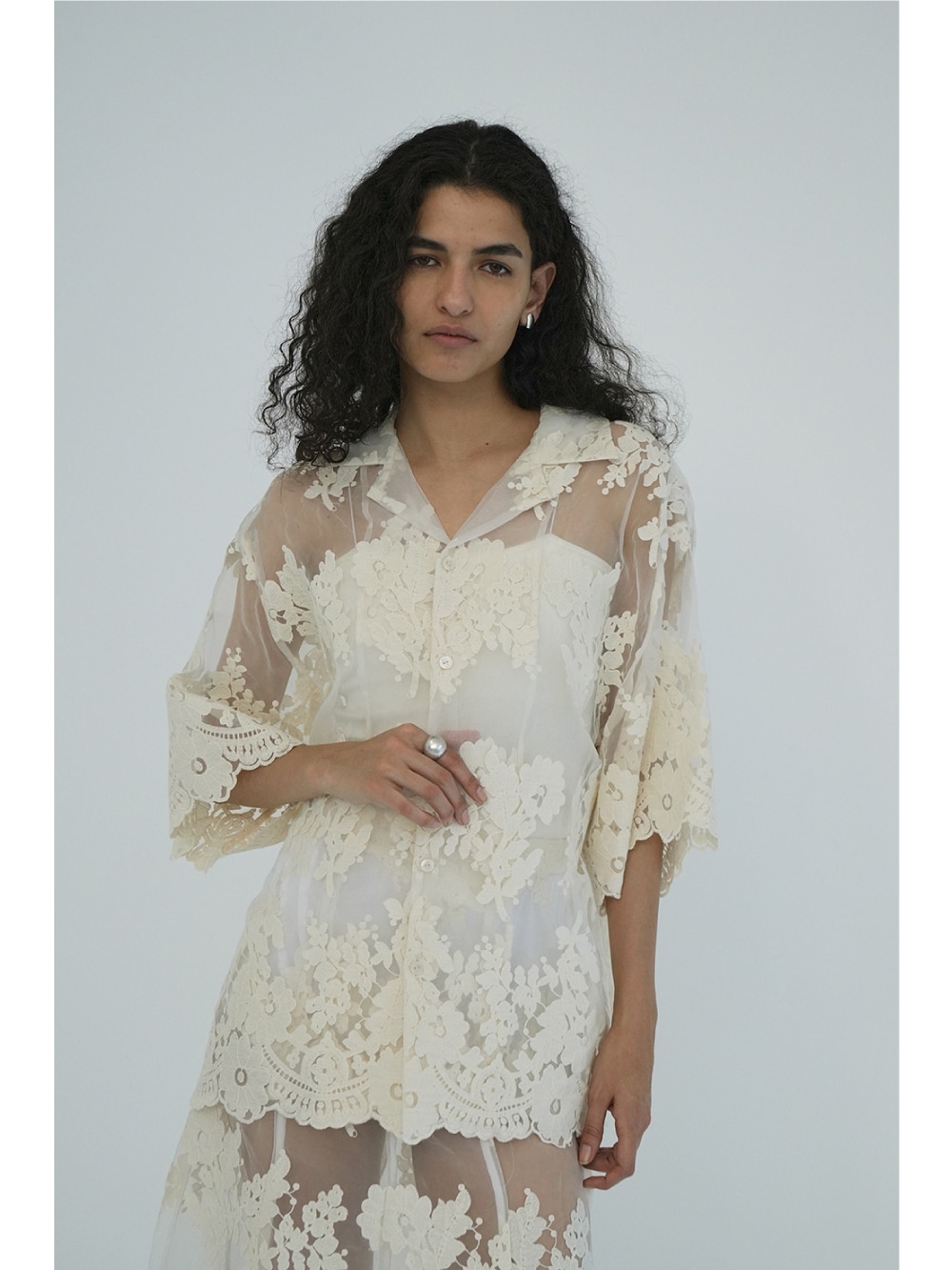 トップス CLANE SHEER FLOWER LACE SHIRTS CLANE(クラネ) SHEER FLOWER LACE SHIRTS - COLDBECK ONLINE