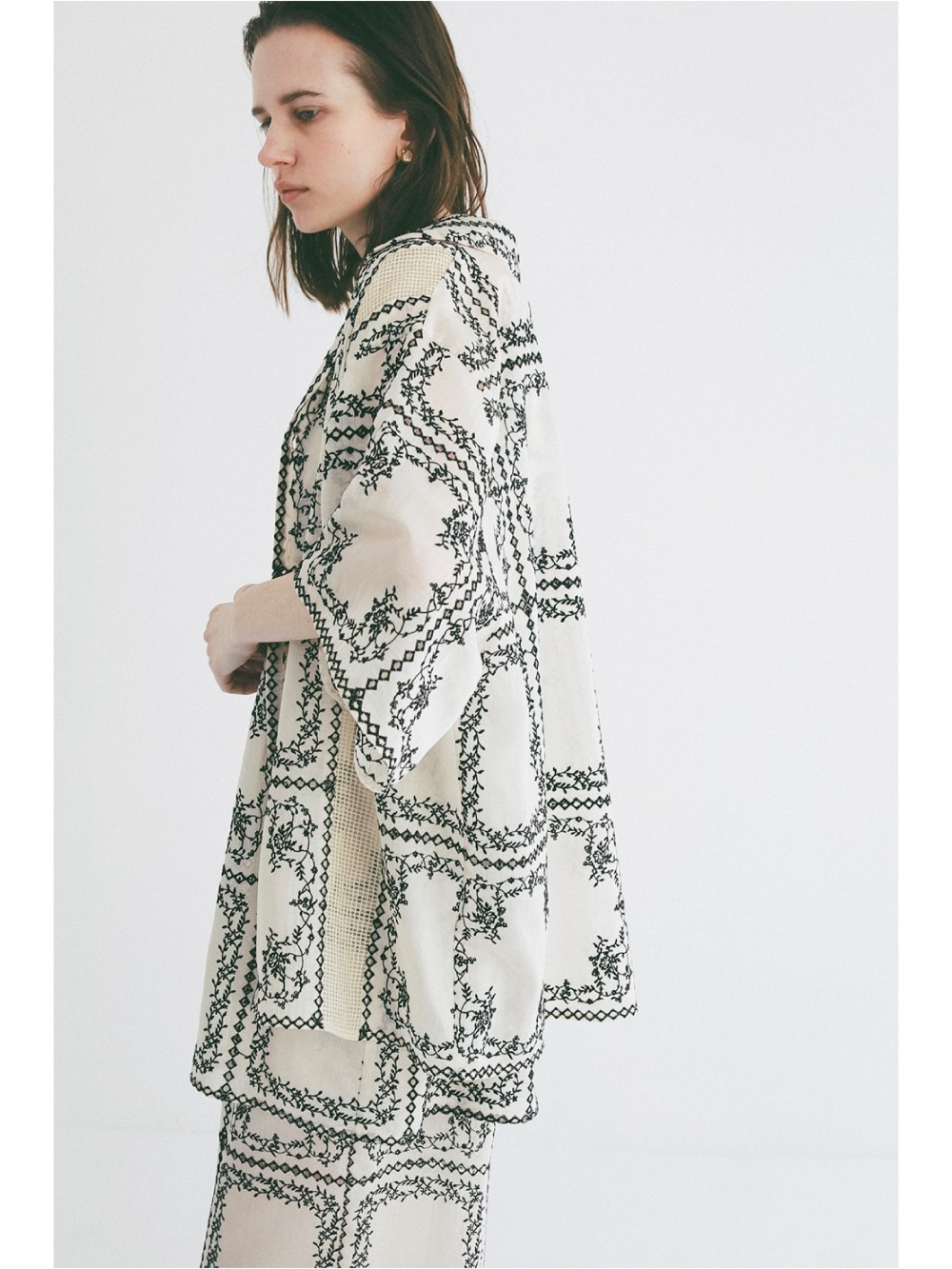 トップス CLANE EMBROIDERY LACE BOX SHIRTS CLANE(クラネ) EMBROIDERY LACE BOX SHIRTS - COLDBECK ONLINE（コール