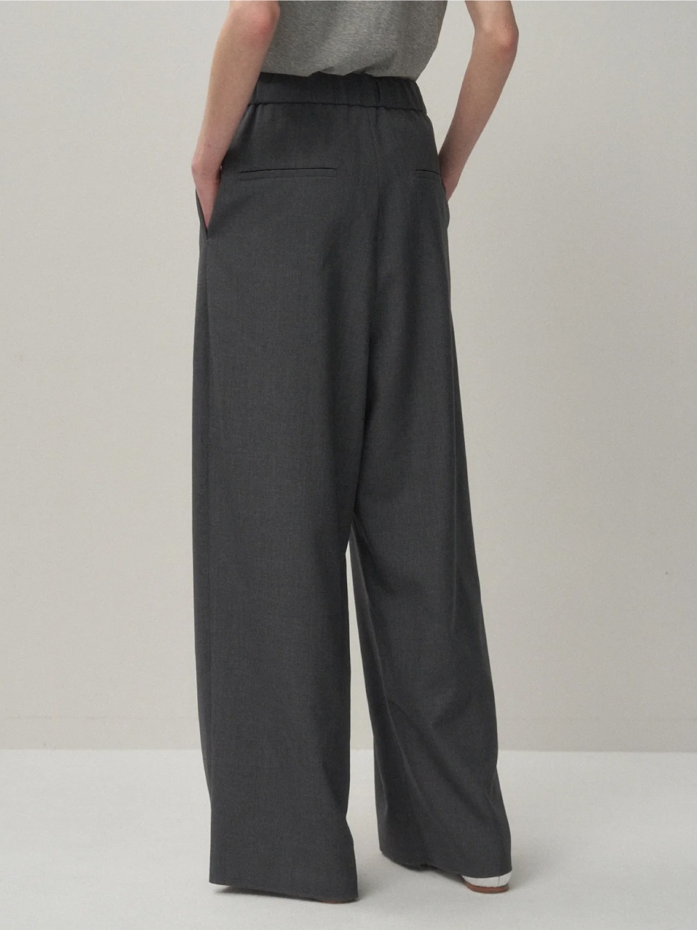 ATON(エイトン) WOOL TROPICAL WIDE EASY PANTS - COLDBECK ONLINE
