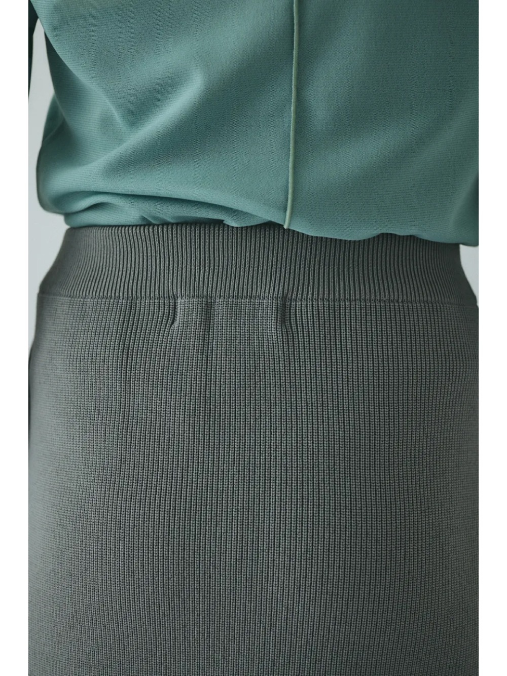 HeRIN.CYE(ヘリンドットサイ) Pleated hem knit skirt