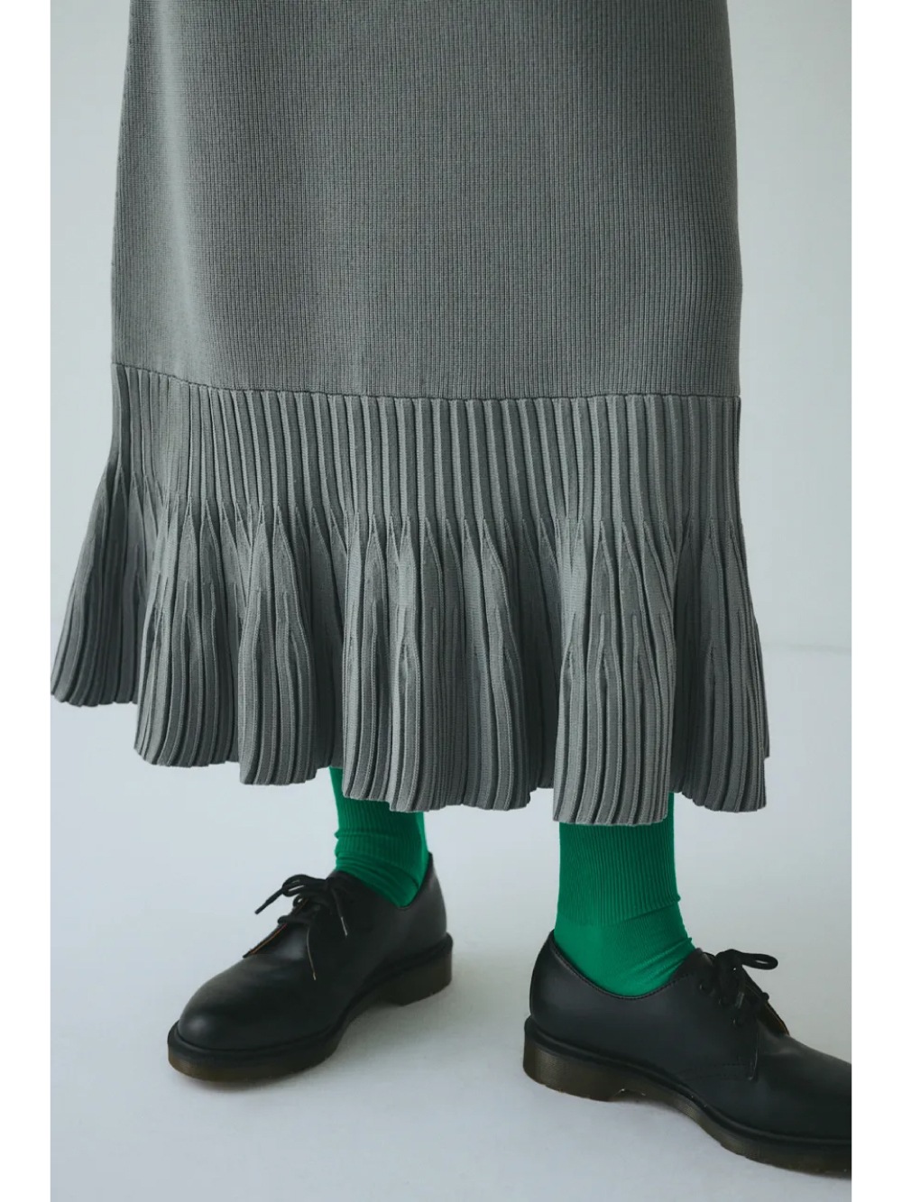 HeRIN.CYE(ヘリンドットサイ) Pleated hem knit skirt