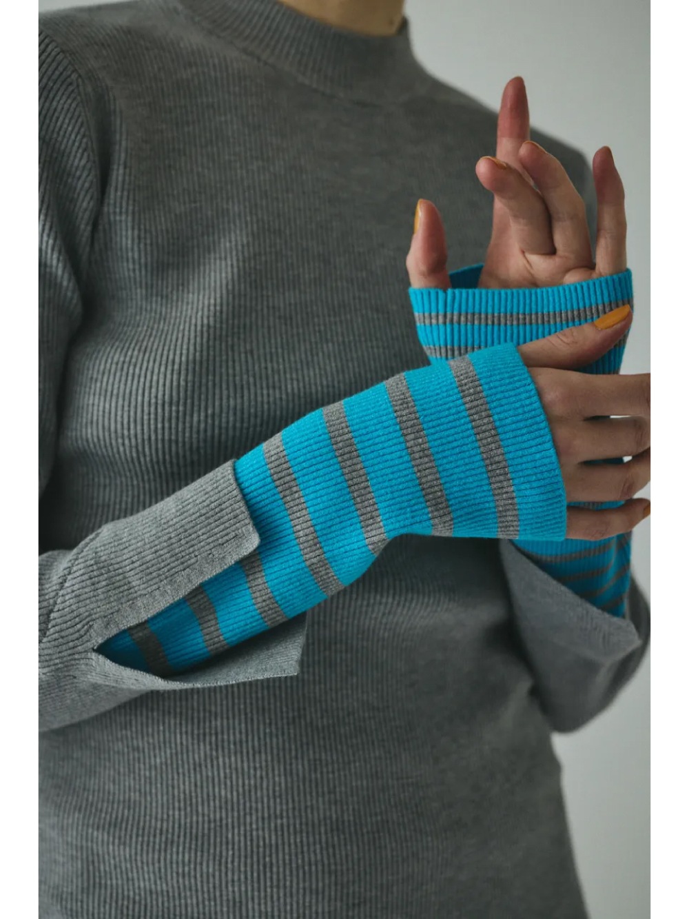 HeRIN.CYE(ヘリンドットサイ) Border double cuff knit top