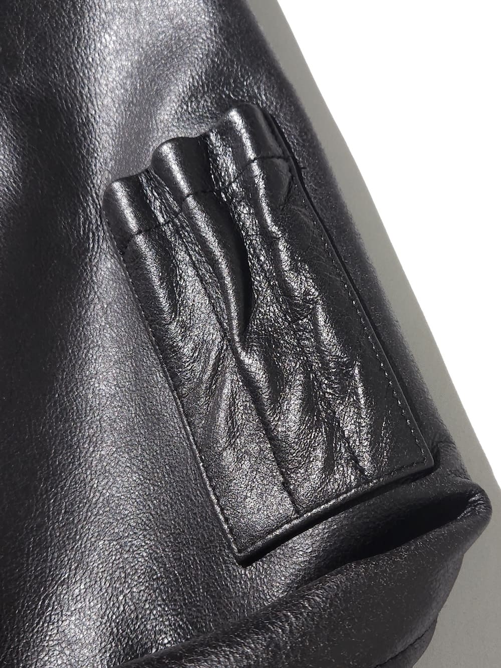 YOKE(ヨーク) Cracked Leather Flight Jacket - COLDBECK ONLINE