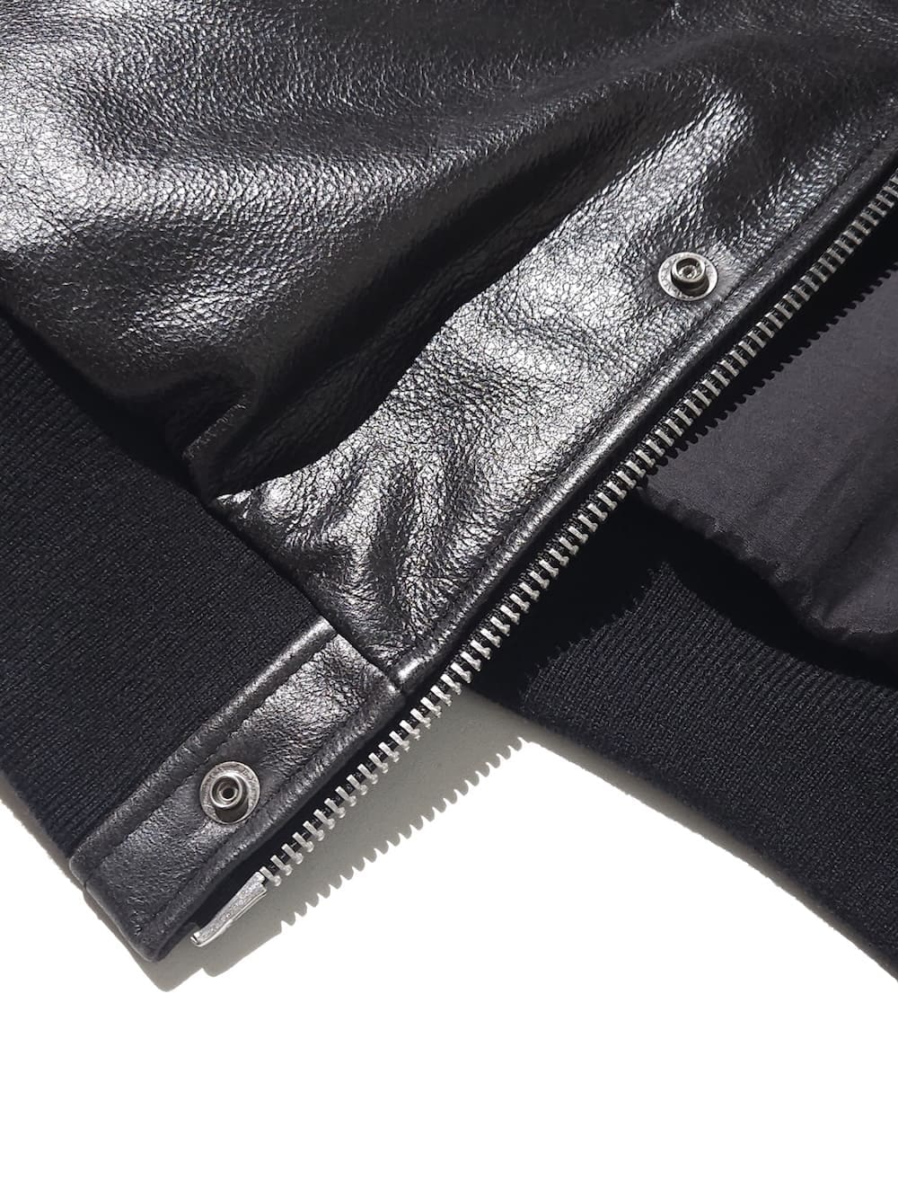 YOKE(ヨーク) Cracked Leather Flight Jacket - COLDBECK ONLINE