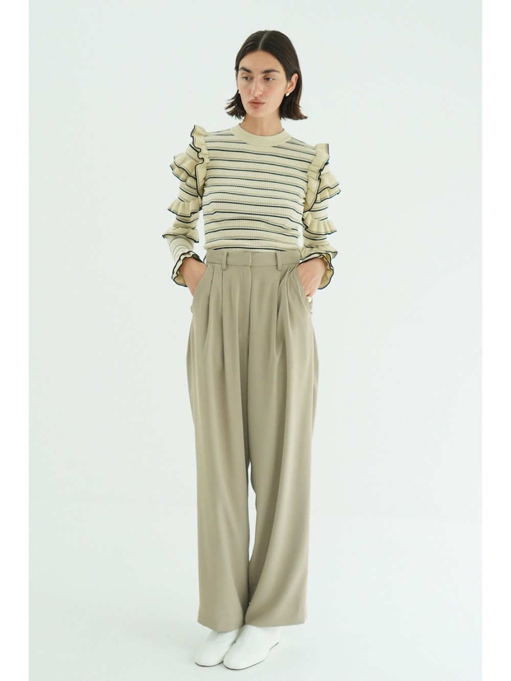 CLANE(クラネ) FRILL SLEEVE KNIT TOPS