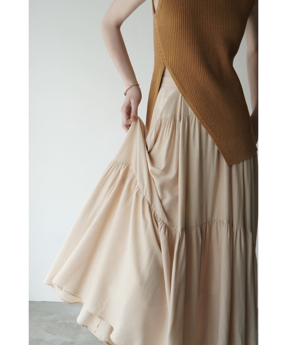 SALE】CLANE(クラネ) CURVE LINE TIERED SKIRT - COLDBECK ONLINE  