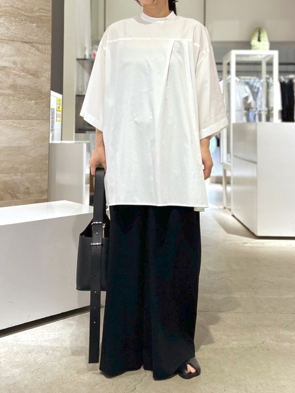 ENFOLD(エンフォルド) SOLID HEXAGON BLOUSE