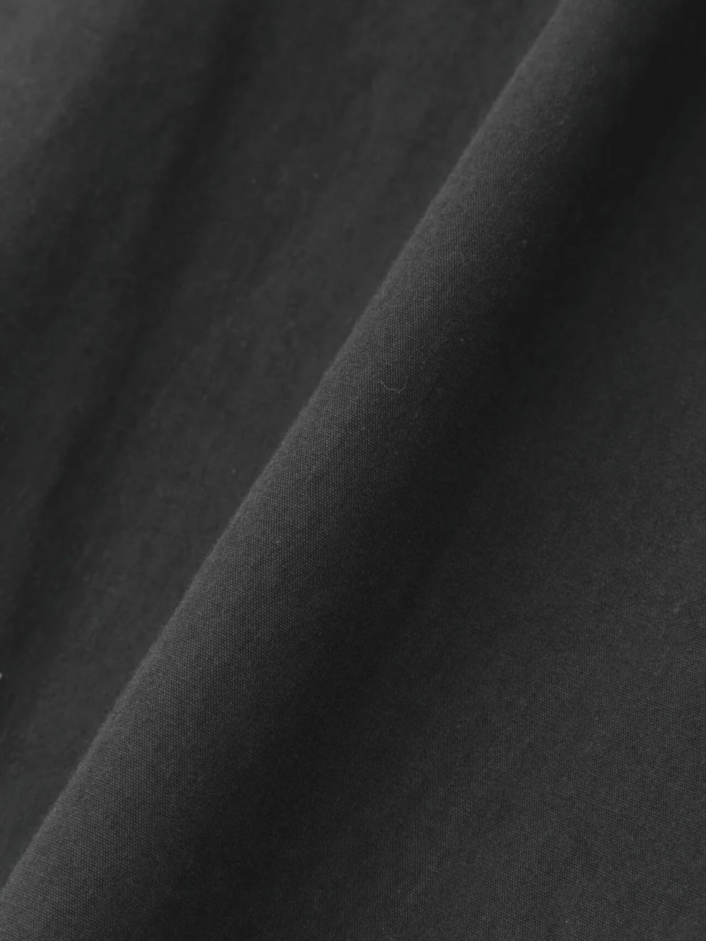 MHL.(エムエイチエル) DRY COTTON PLAINWEAVE TROUSERS