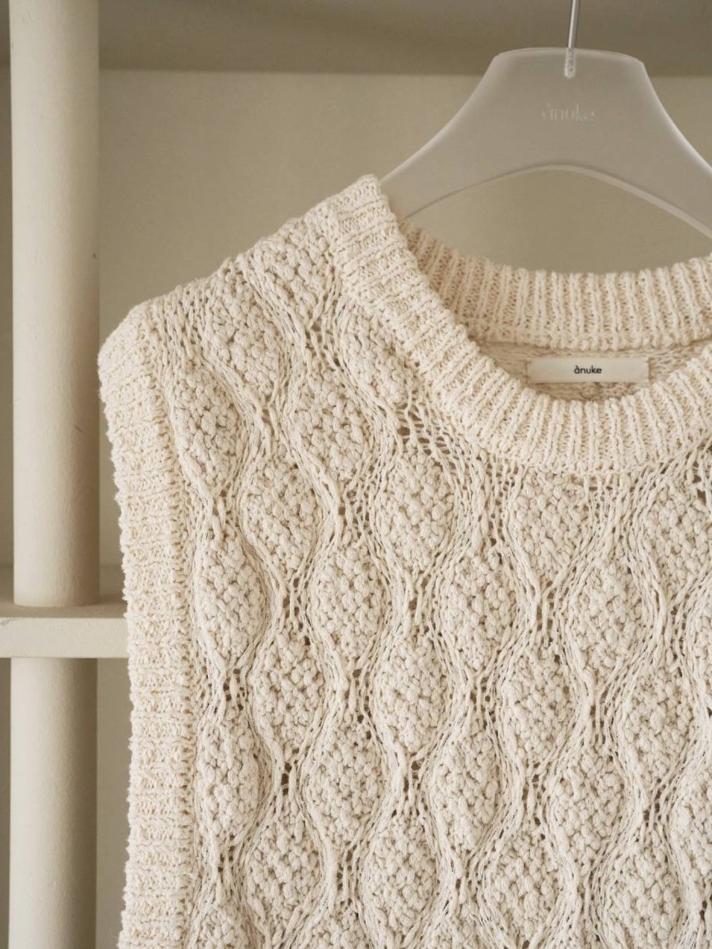 anuke(アンヌーク) Slub Pattern Vest