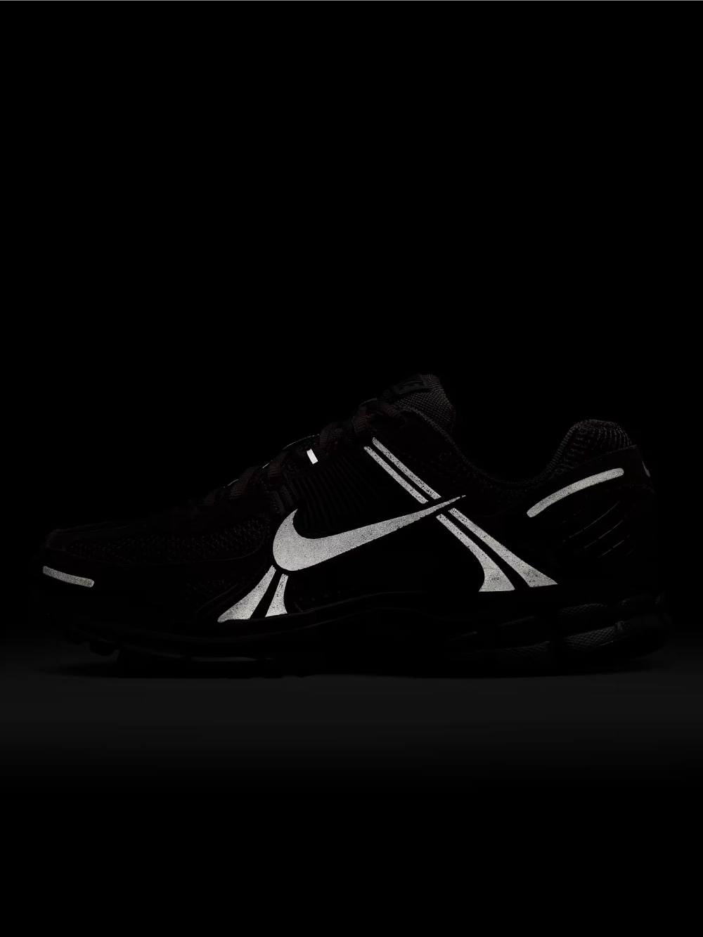 NIKE(ナイキ) ズーム ボメロ 5 - COLDBECK ONLINE（コールベック