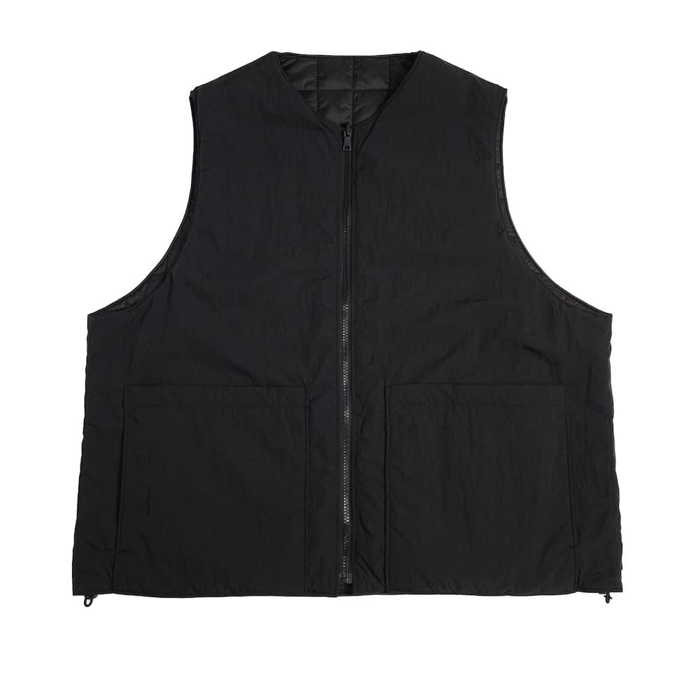 YOKE(衼) METALLIC NYLON REVERSIBLE PADDED FRONT ZIP VEST