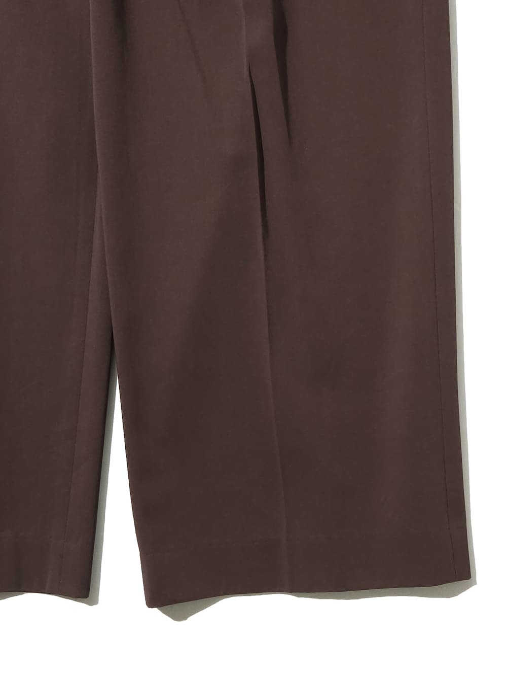 SALE】IRENISA(イレニサ) TWO TUCKS WIDE TROUSERS - COLDBECK ONLINE