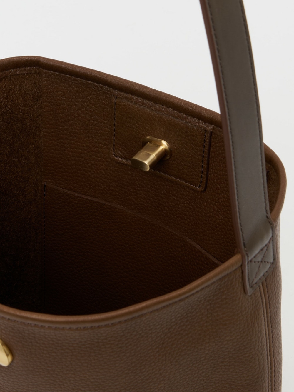 Hender Scheme(エンダースキーマ) twist shoulder small