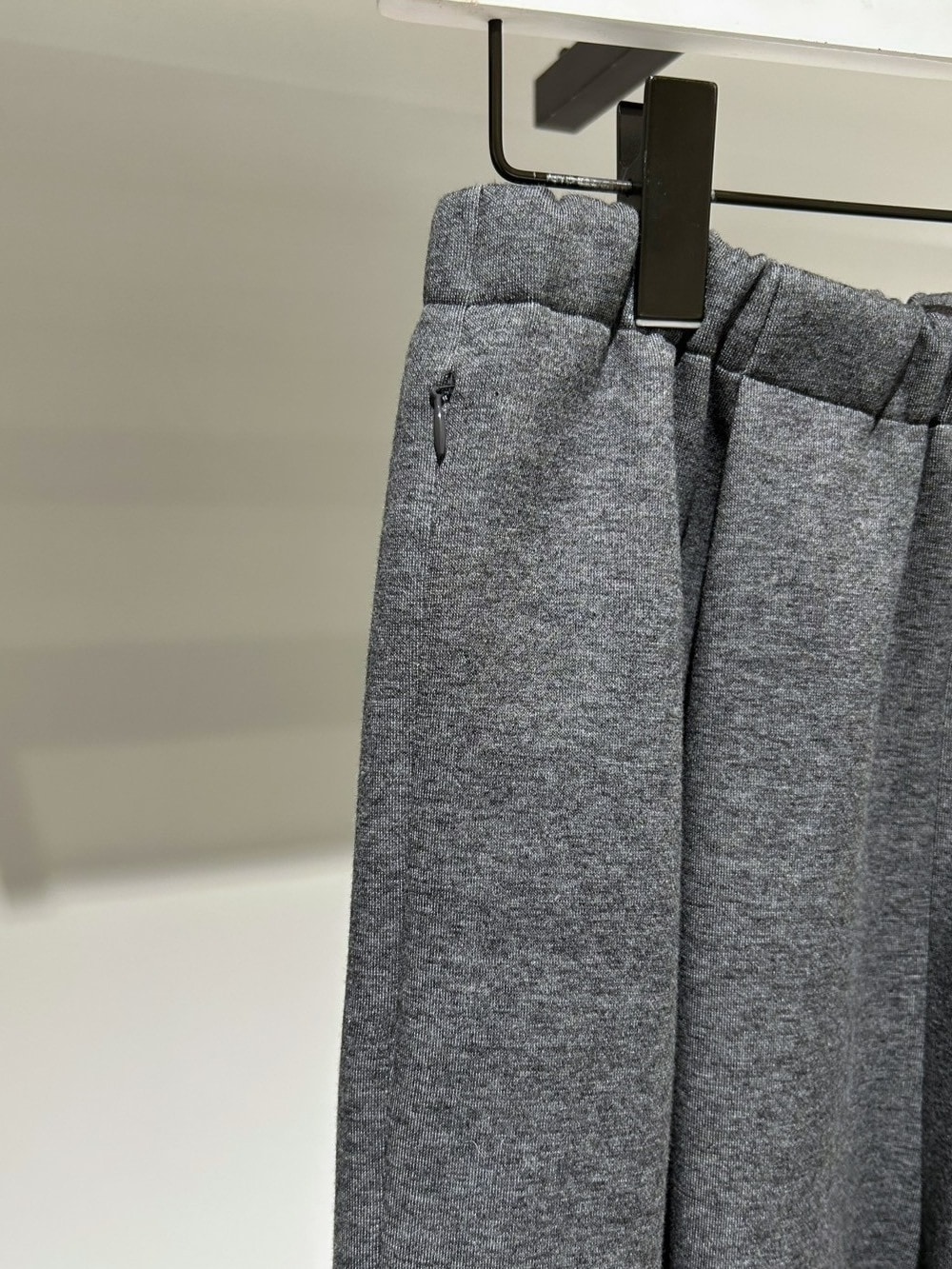 ENFOLD(エンフォルド) CURVE CROPPED-PANTS
