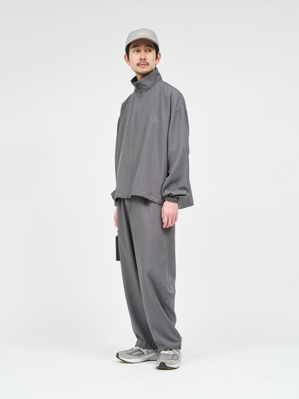 Refresh!Service.(リフレッシュサービス) SYNTHETIC WOOL TRACK SUIT