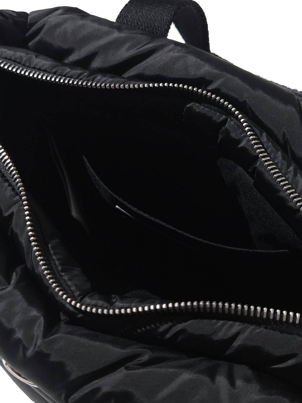 MONCLER(モンクレール) Caradoc Tote Bag - COLDBECK ONLINE