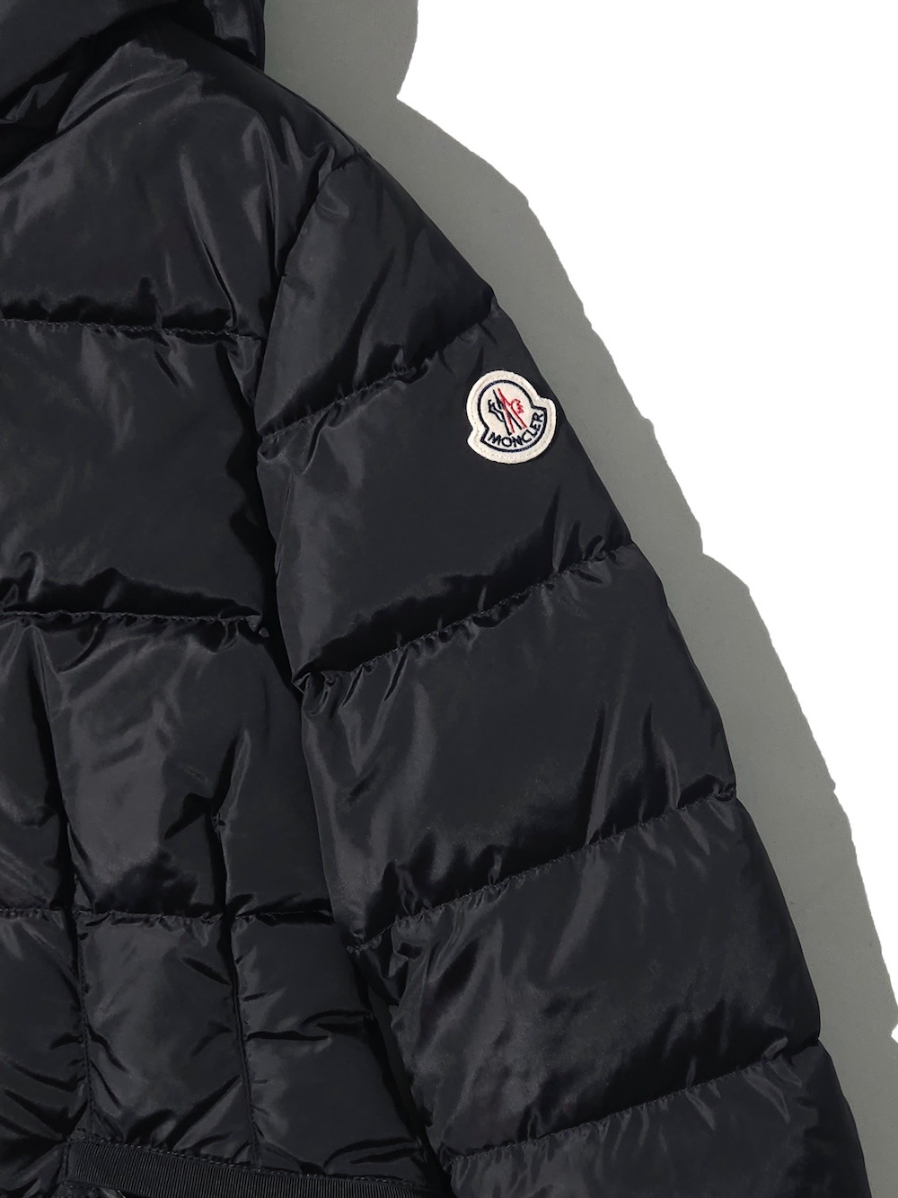 MONCLER(モンクレール) Avoce Short Down Jacket