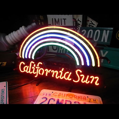 ネオンサイン 「CALIFORNIA SUN カリフォルニア サン」 西海岸インテリア ガレージング ネオン管  ネオン管 照明 店舗装飾 インテリア ガレージング アメリカ雑貨 アメリカン雑貨