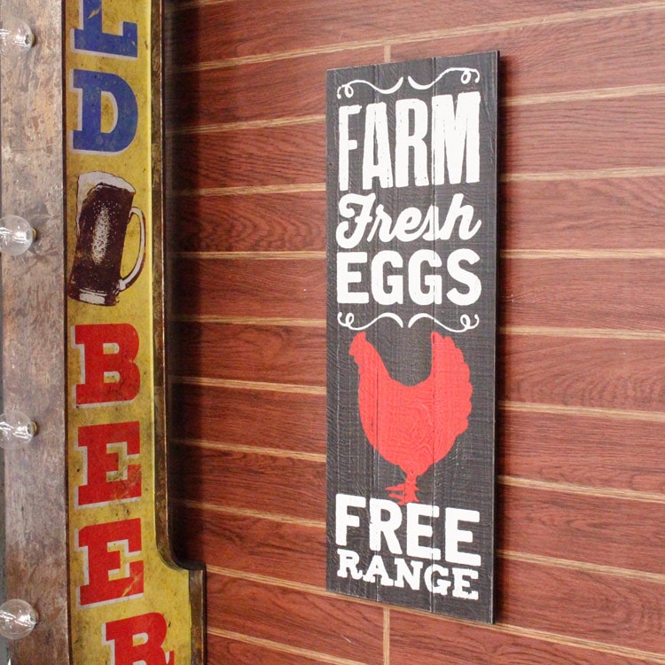ウッドサインボード「FARM FRESH EGGS」 （ファームフレッシュエッグ ） #145402 店舗装飾インテリア カントリー雑貨 木製看板 アメリカ雑貨 アメリカン雑貨