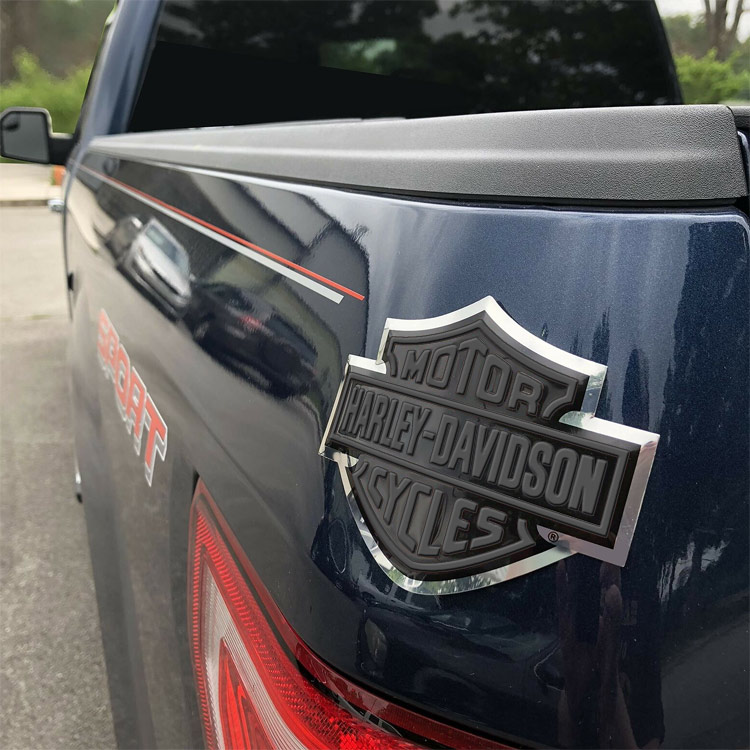 【メール便発送】ステッカー ハーレーダビッドソン アルミニウム デカール CG41713 Harley-Davidson シール デカール カスタマイズ アメリカン雑貨スタッズ付きダイカットデカール。