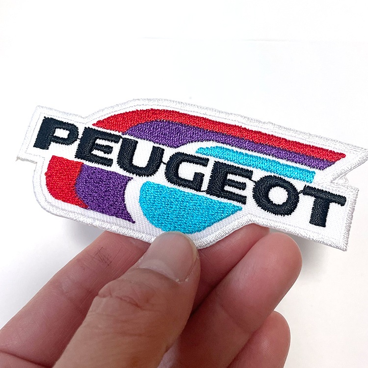 【メール便発送】ワッペン PEUGEOT 縦3.8×横9cm コットン製 アイロンパッチ アイロン 大人向け パッチ 海外 アレンジ かっこいい アメリカン雑貨アイロンで手軽につけられる刺繍ワッペン。