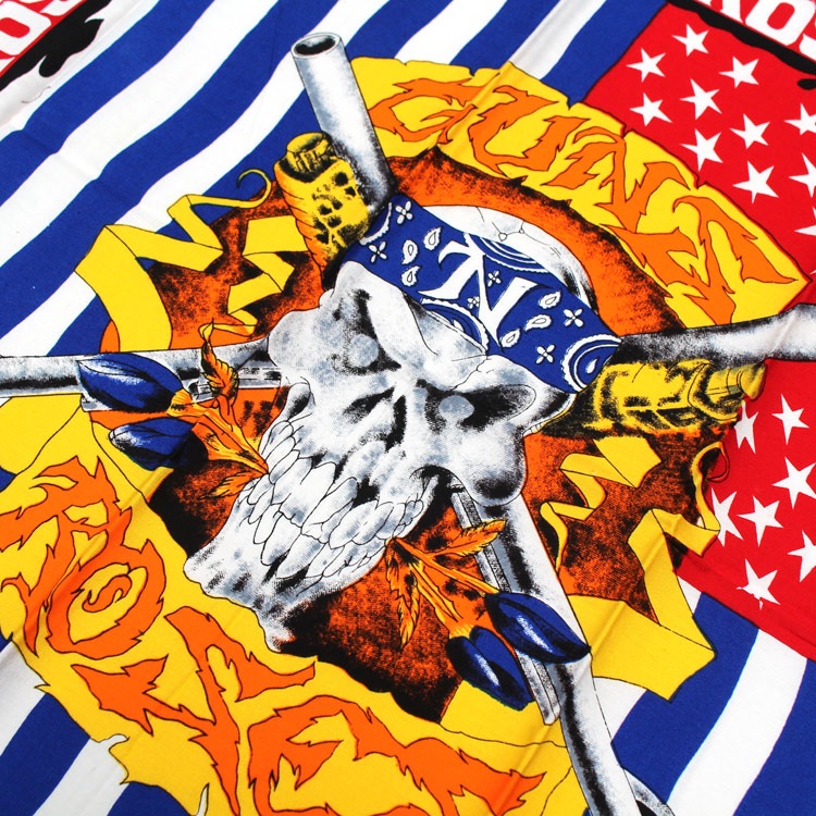 【メール便発送】バンダナ ドクロ 大判 ロックバンダナ Guns N' Roses ガンズアンドローゼス 50×50cm ヘヴィメタル バンド柄 ハンカチ ヘビメタ ロック 骸骨 かっこいいおしゃれ メンズ 男 スカーフ タオル 布 ターバン ヘアーターバン プレゼント 黒 ブラック