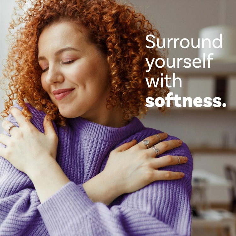 柔軟シート DOWNY ダウニー メガインフュージョン ラベンダー＆バニラビーン 80枚 大判サイズ 22×32cm 乾燥機用 柔軟シート P&G Downy アメリカ製衣装ケースやくつ箱の中の芳香剤としても使える