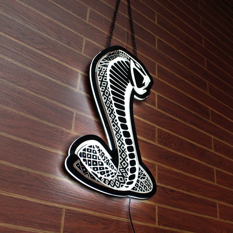 看板 LEDスリムサイン FORD SNAKE フォード スネイク 縦50×横32×厚さ1.8cm COBRA コブラ LED照明 薄型 吊り下げ 壁面看板 店舗 ガレージ アメリカ雑貨