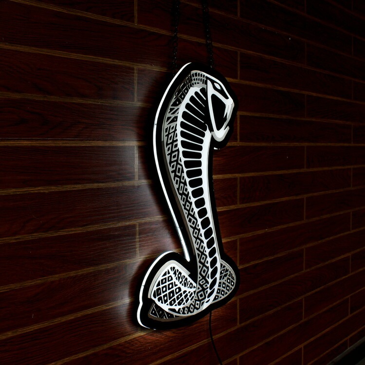 看板 LEDスリムサイン FORD SNAKE フォード スネイク 縦50×横32×厚さ1.8cm COBRA コブラ LED照明 薄型 吊り下げ 壁面看板 店舗 ガレージ アメリカ雑貨