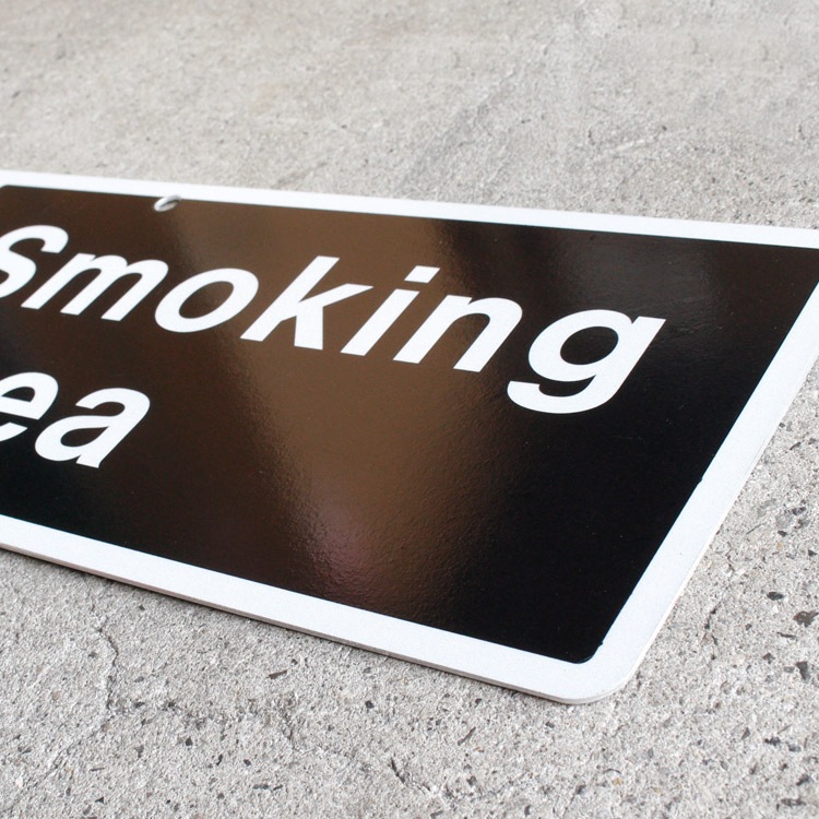 看板 ロードサイン SMOKING AREA 喫煙エリア 高さ18×幅50.8cm スチール
