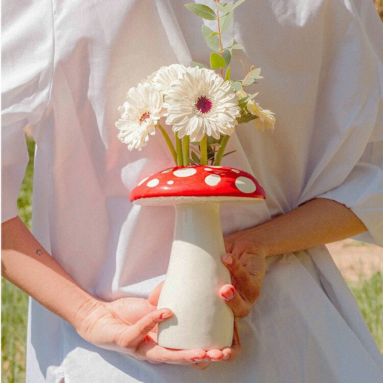花びん アマニータ フラワーベース L Φ15.8×H19cm 陶器 フラワーベース キノコ オブジェ おしゃれ amanita DOIY スペイン