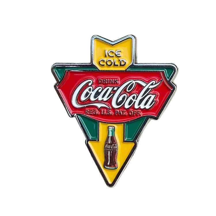 【メール便発送】コカ・コーラ ピンズ ダイナー シリーズ  台紙サイズ 横6.4×縦8.5cm  亜鉛合金製 ピン おしゃれ アメリカ雑貨 アメリカン雑貨バッグやポーチにつけて気軽にアメリカンな雰囲気に。