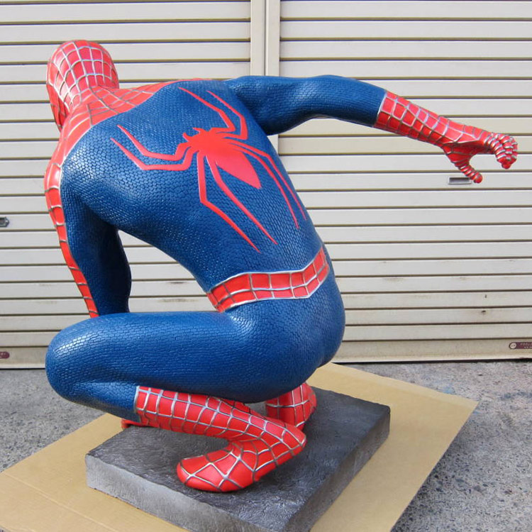 等身大フィギュア スパイダーマン しゃがみ・柱・台座付き 高さ212cm FRP製 SPIDERMAN アメキャラ アメリカ雑貨