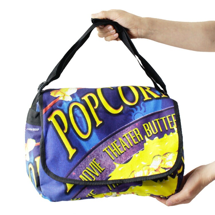 メッセンジャーバッグ POPCORN ポップコーン 高さ25x幅33x奥行き14cm（ベルト長80~135cm）コットン製 ポリエステル 斜め掛け ショルダー バッグ かばん アメリカン雑貨