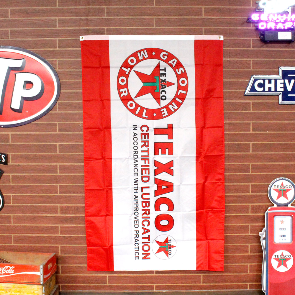 【メール便発送】 フラッグ インテリア TEXACO テキサコ 92×152cm 旗 タペストリー バナー アメリカ雑貨 アメリカン雑貨大きな旗でアメリカンガレージ風インテリアに！！