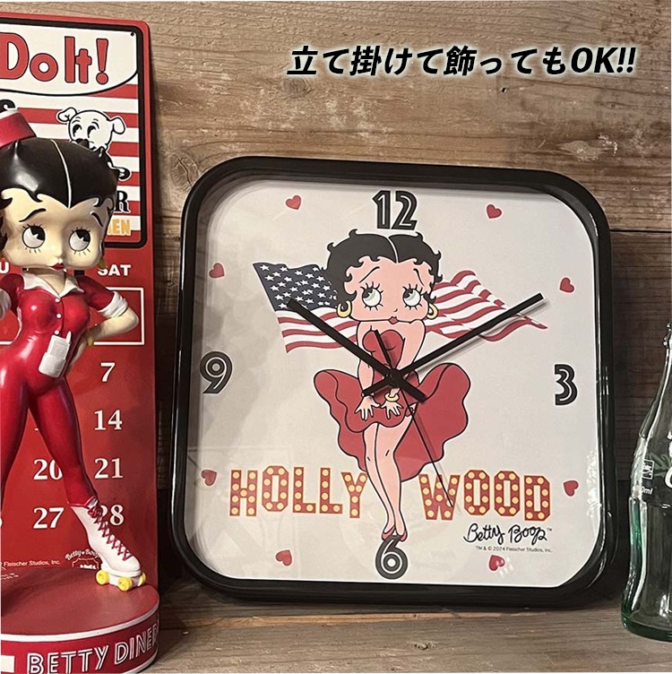 壁掛け時計 ウォールクロック 30×30×4.5cm  スクエア アナログ 電池式 アメキャラ キャラクター インテリア アメリカン雑貨