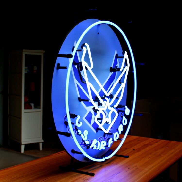 看板 ネオンサイン U.S エアフォース 高さ60.5×横60.5×奥行き15cm AIR