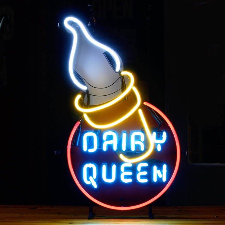 ネオン管 ネオンサイン DAIRYQUEEN デイリークイーン ソフトクリーム ネオンサイン DAIRY QUEEN デイリークイーン 高さ70×幅43cm