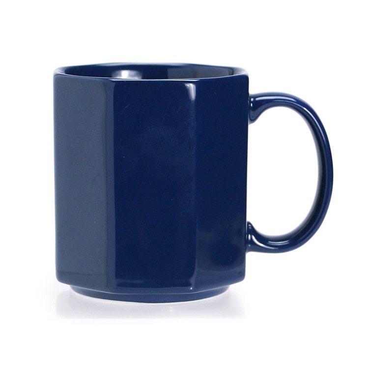 マグカップ 日本製 ポーセリン メジャリング マグ 陶磁器 300ml 目盛り付き 八角形 シンプル おしゃれ プレゼント DETAIL好みの濃さのドリンクを楽しめる目盛付きマグ。スタッキングも可能！